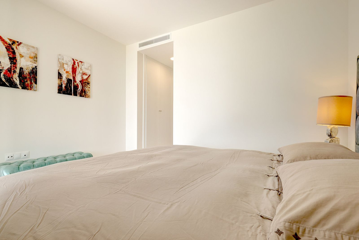 3 Bed Apartment for sale in Casares Costa Del Sol, Málaga, Spain