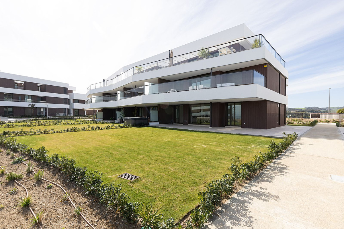 3 Bed Apartment for sale in Casares Costa Del Sol, Málaga, Spain