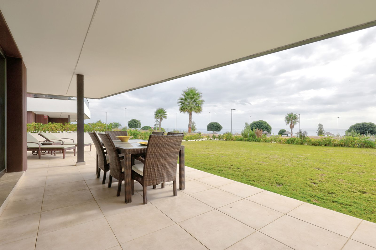 3 Bed Apartment for sale in Casares Costa Del Sol, Málaga, Spain
