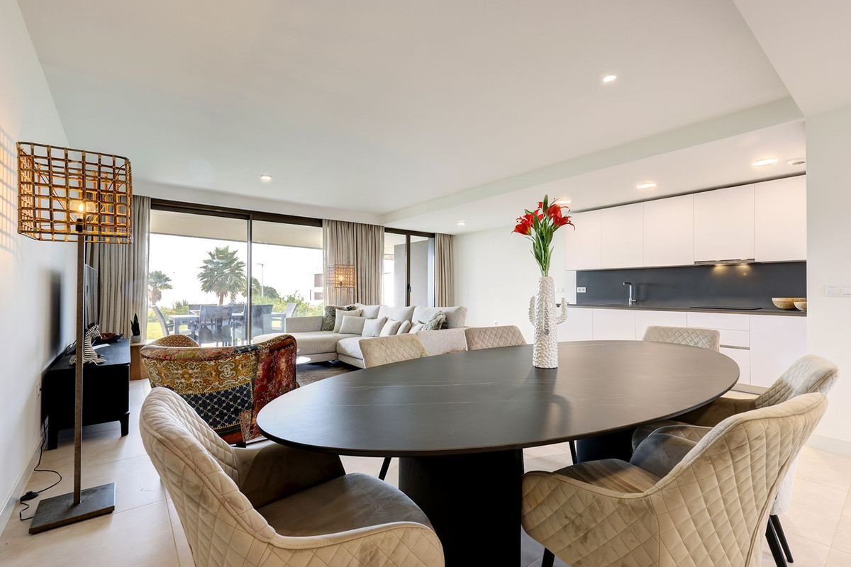 3 Bed Apartment for sale in Casares Costa Del Sol, Málaga, Spain