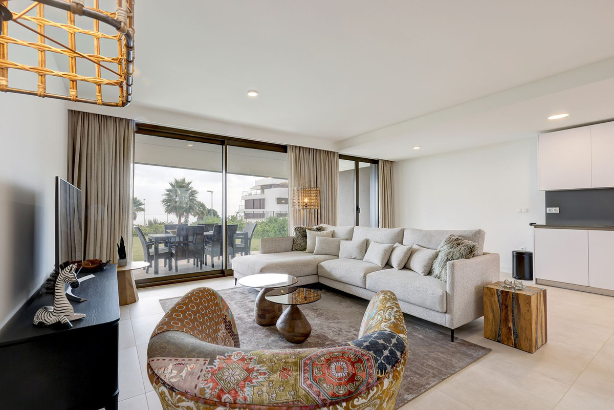 3 Bed Apartment for sale in Casares Costa Del Sol, Málaga, Spain