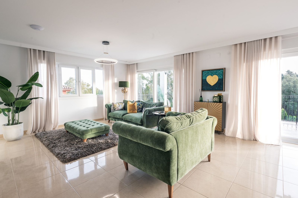 5 Bed Townhouse for sale in Benalmadena Costa Del Sol, Málaga, Spain