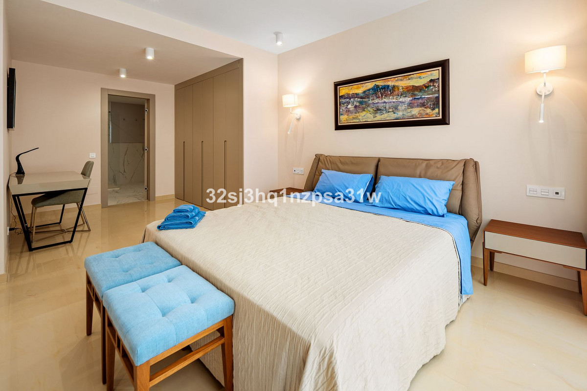 Se vende Apartamento Planta Baja de 6 dormitorios en Costa Del Sol, Málaga, España