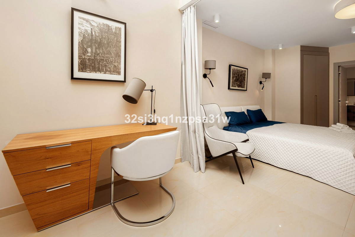 Se vende Apartamento Planta Baja de 6 dormitorios en Costa Del Sol, Málaga, España