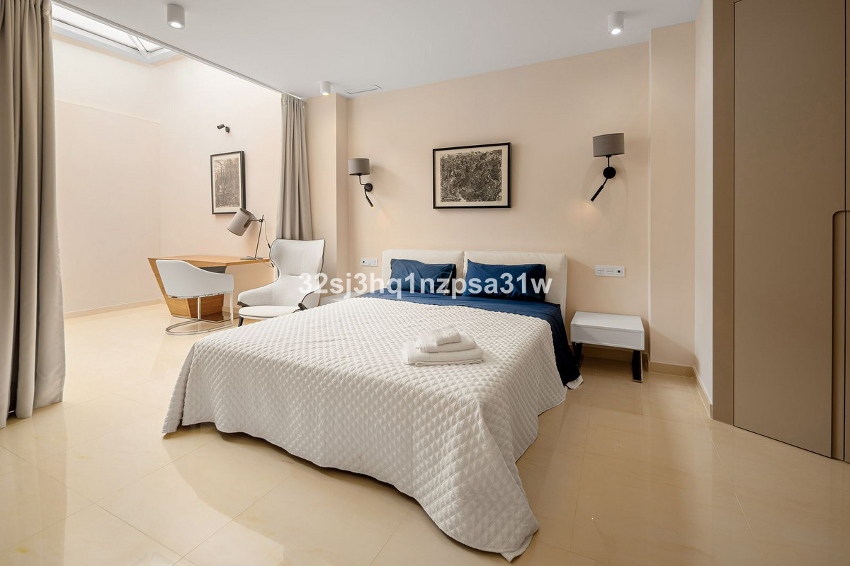 Se vende Apartamento Planta Baja de 6 dormitorios en Costa Del Sol, Málaga, España