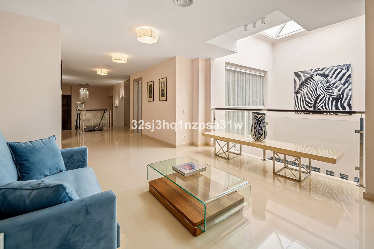 Se vende Apartamento Planta Baja de 6 dormitorios en Costa Del Sol, Málaga, España