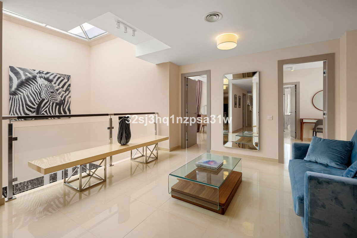 Se vende Apartamento Planta Baja de 6 dormitorios en Costa Del Sol, Málaga, España