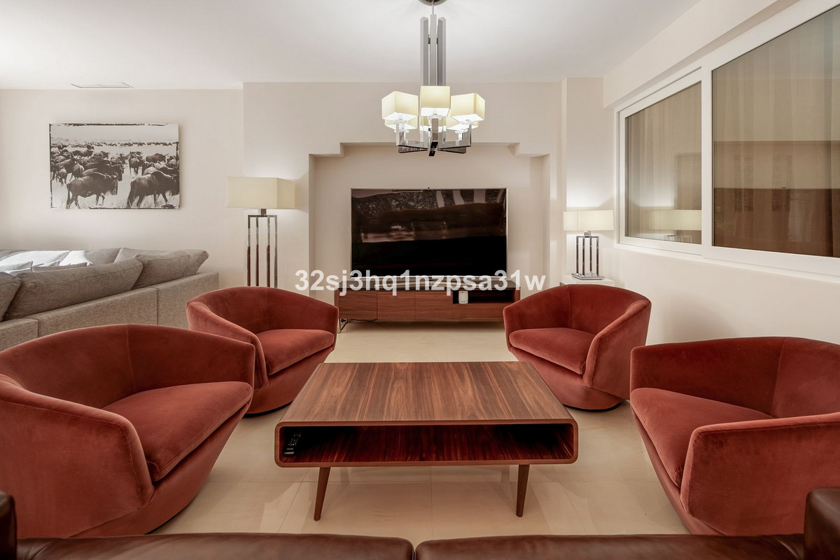 Se vende Apartamento Planta Baja de 6 dormitorios en Costa Del Sol, Málaga, España