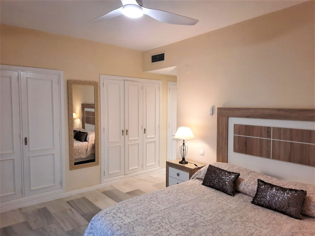 2 Bed Apartment for sale in Puerto Banús Costa Del Sol, Málaga, Spain