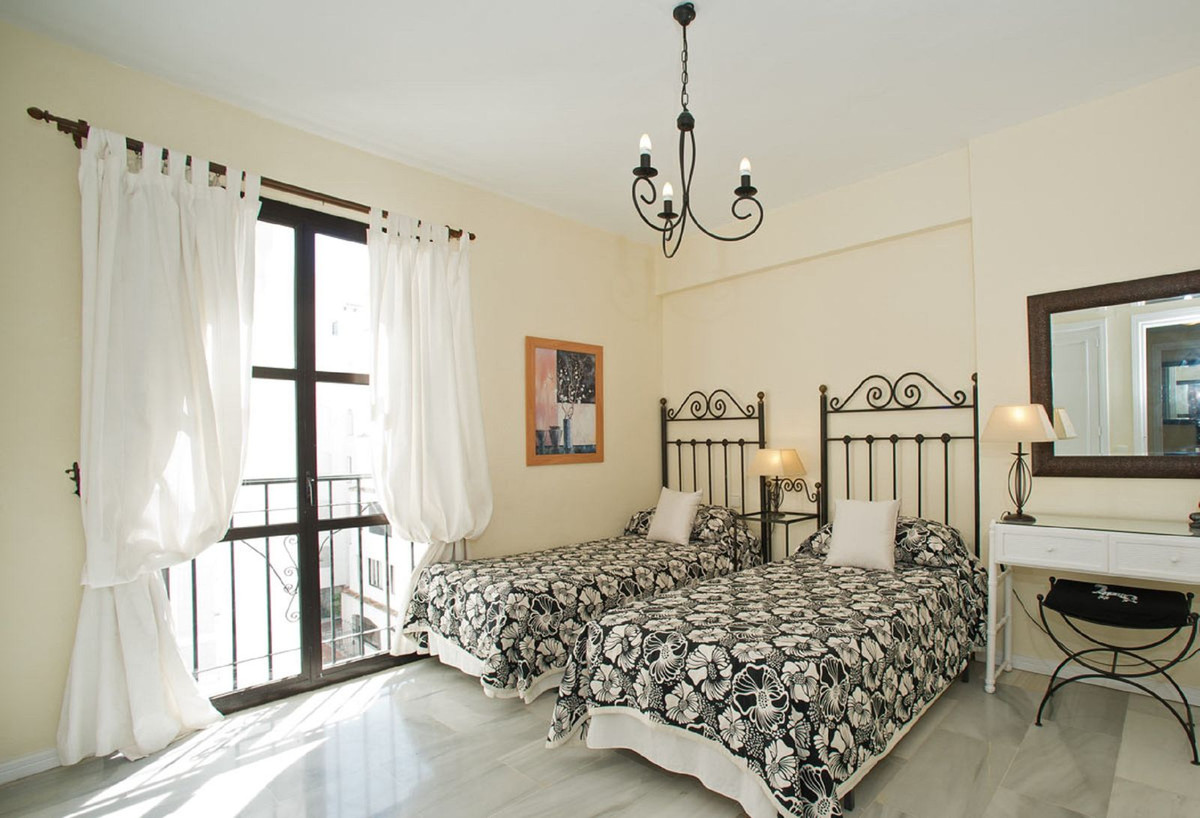2 Bed Apartment for sale in Puerto Banús Costa Del Sol, Málaga, Spain