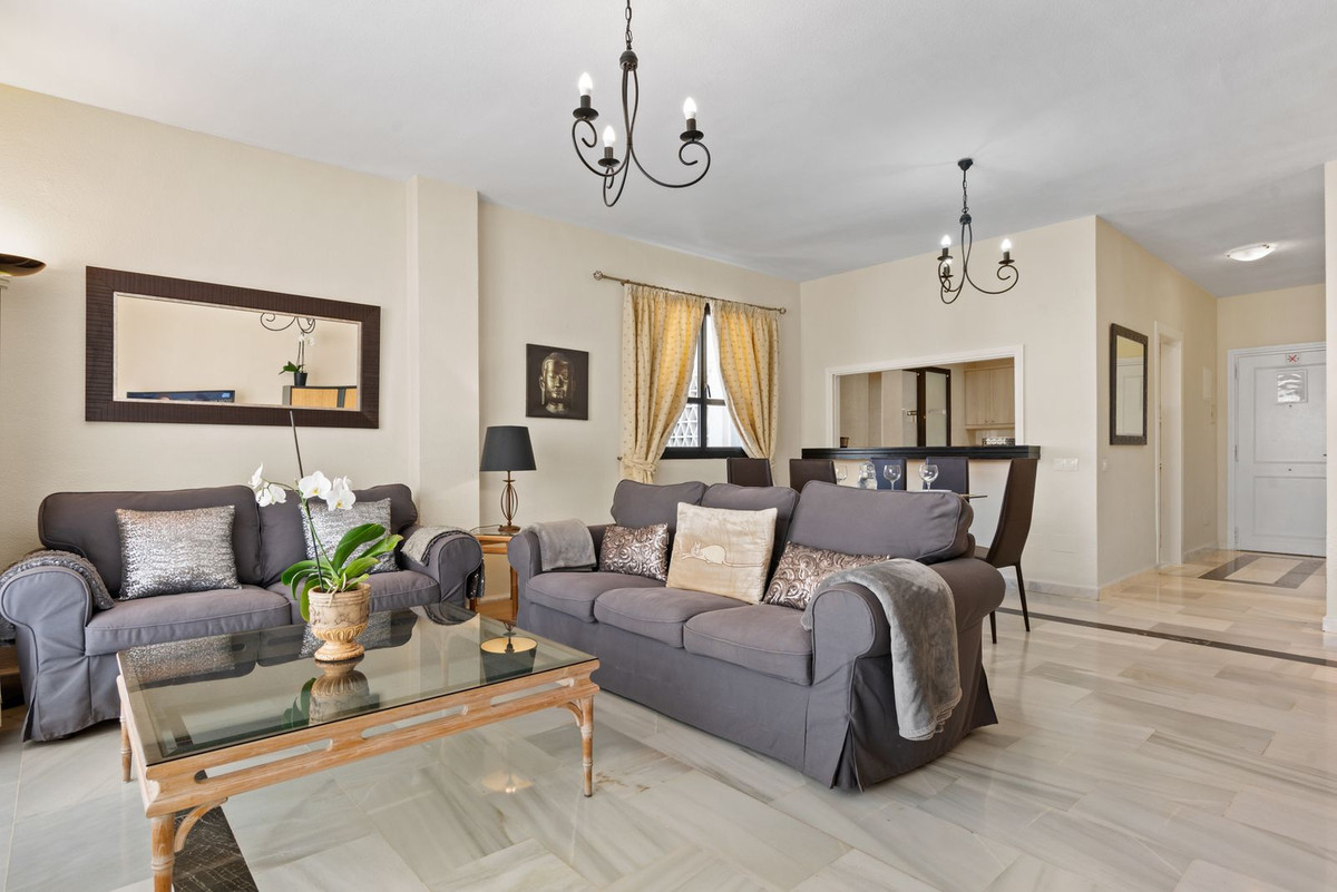 2 Bed Apartment for sale in Puerto Banús Costa Del Sol, Málaga, Spain