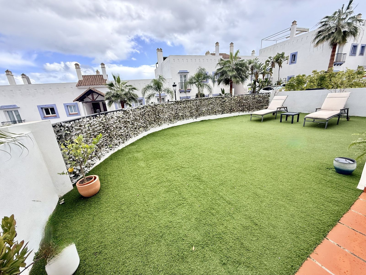 3 Bed Apartment for sale in Benahavís Costa Del Sol, Málaga, Spain