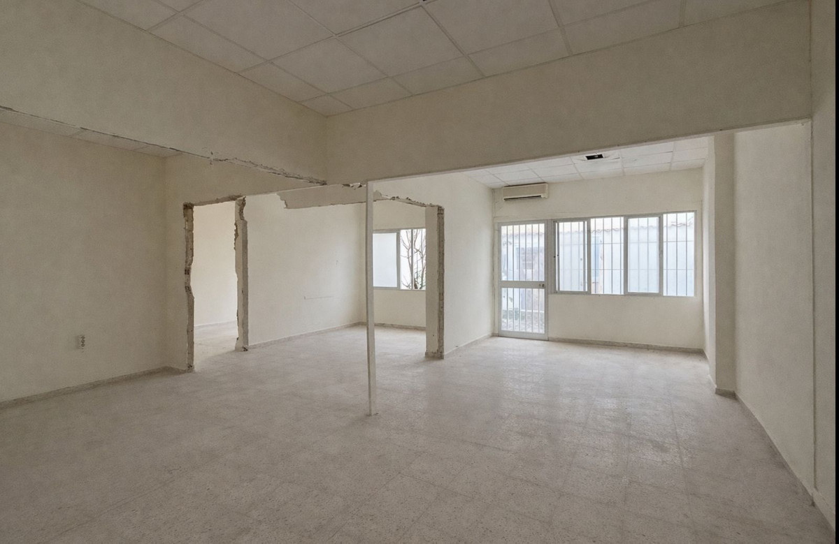 Se vende Apartamento Planta Baja de 6 dormitorios en Costa Del Sol, Málaga, España