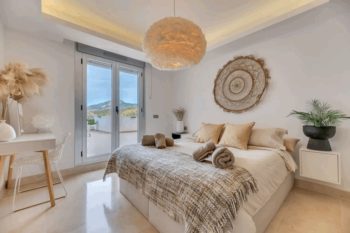 3 Bed Apartment for sale in Los Arqueros Costa Del Sol, Málaga, Spain