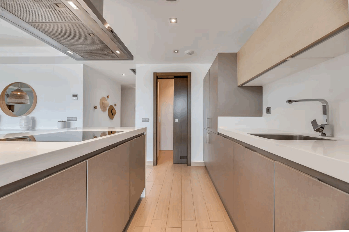 3 Bed Apartment for sale in Los Arqueros Costa Del Sol, Málaga, Spain