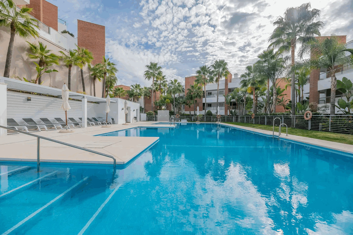 3 Bed Apartment for sale in Los Arqueros Costa Del Sol, Málaga, Spain