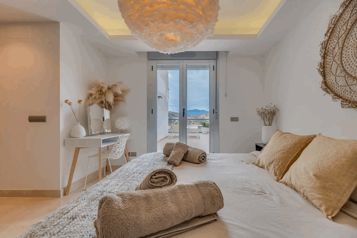 3 Bed Apartment for sale in Los Arqueros Costa Del Sol, Málaga, Spain