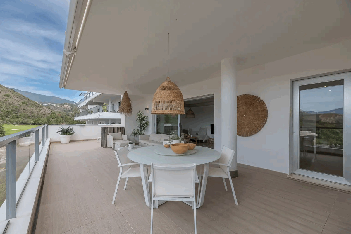 3 Bed Apartment for sale in Los Arqueros Costa Del Sol, Málaga, Spain