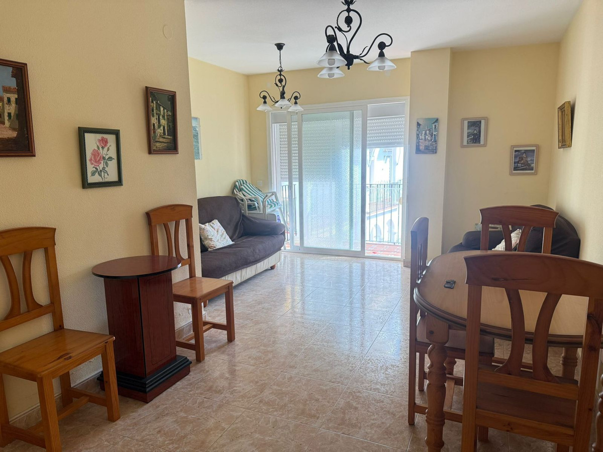 Se vende Apartamento Planta Media de 3 dormitorios en Costa Del Sol, Málaga, España