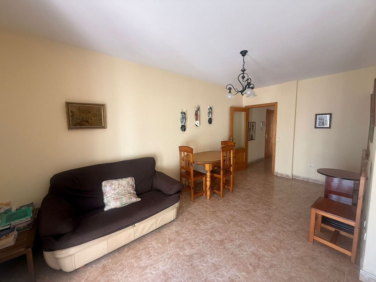 Se vende Apartamento Planta Media de 3 dormitorios en Costa Del Sol, Málaga, España