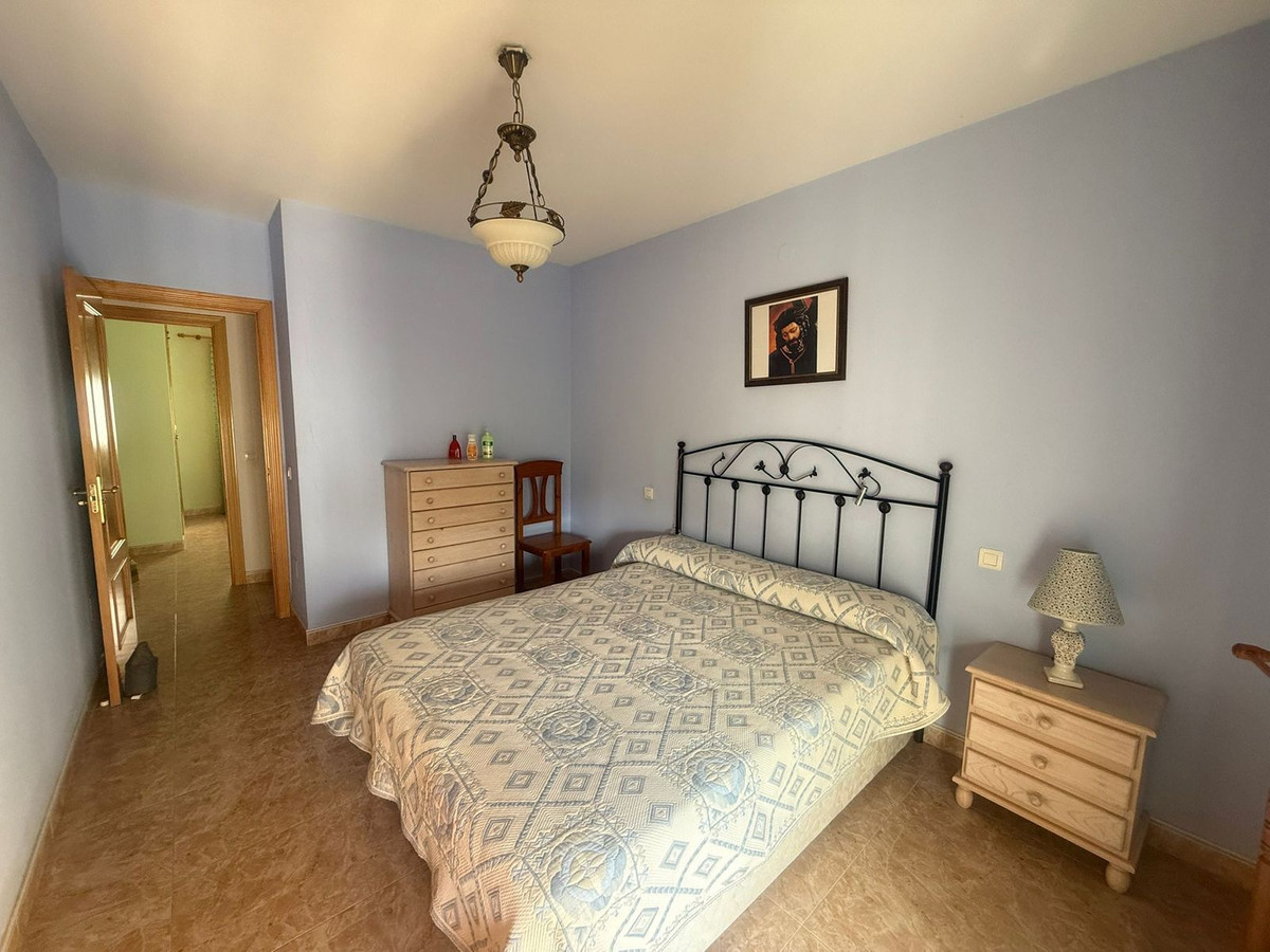 Se vende Apartamento Planta Media de 3 dormitorios en Costa Del Sol, Málaga, España
