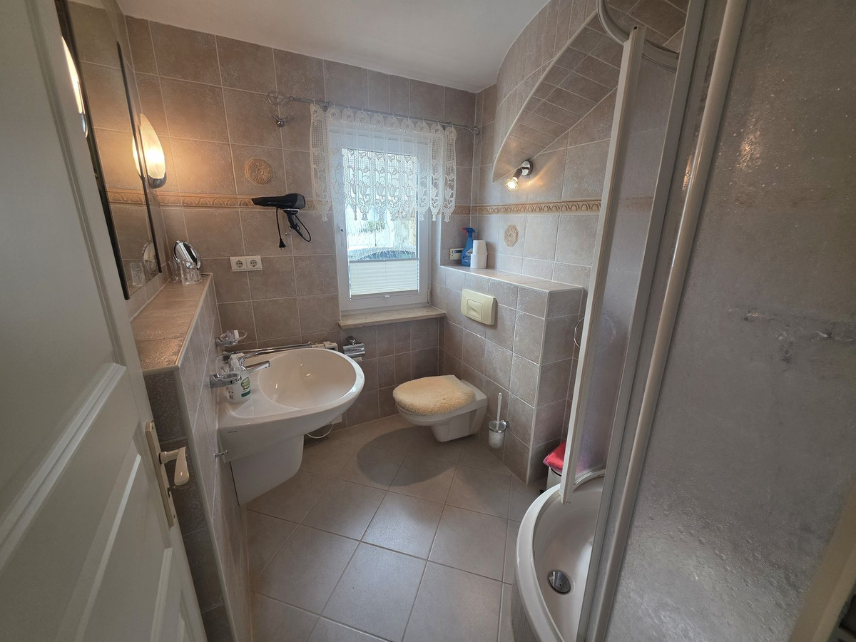 Se vende Villa - Chalet de 2 dormitorios en Costa Del Sol, Málaga, España