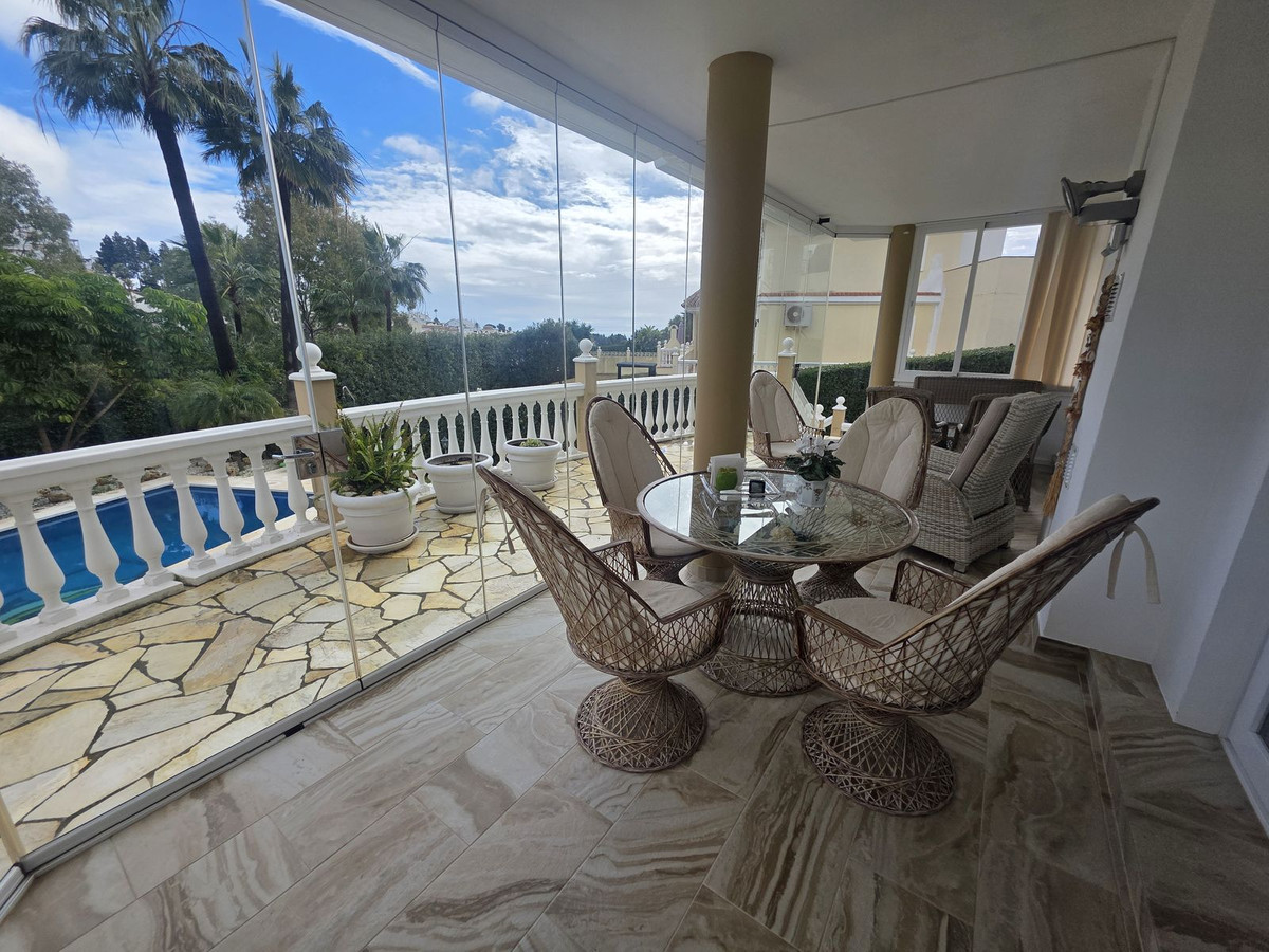 Se vende Villa - Chalet de 2 dormitorios en Costa Del Sol, Málaga, España