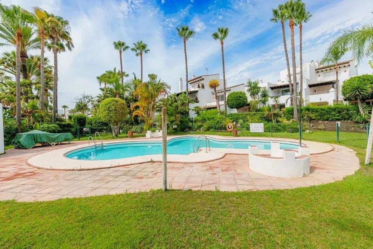 4 Bed Townhouse for sale in Costalita Costa Del Sol, Málaga, Spain