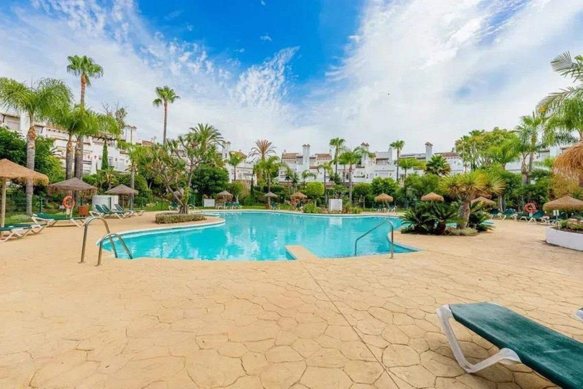 4 Bed Townhouse for sale in Costalita Costa Del Sol, Málaga, Spain
