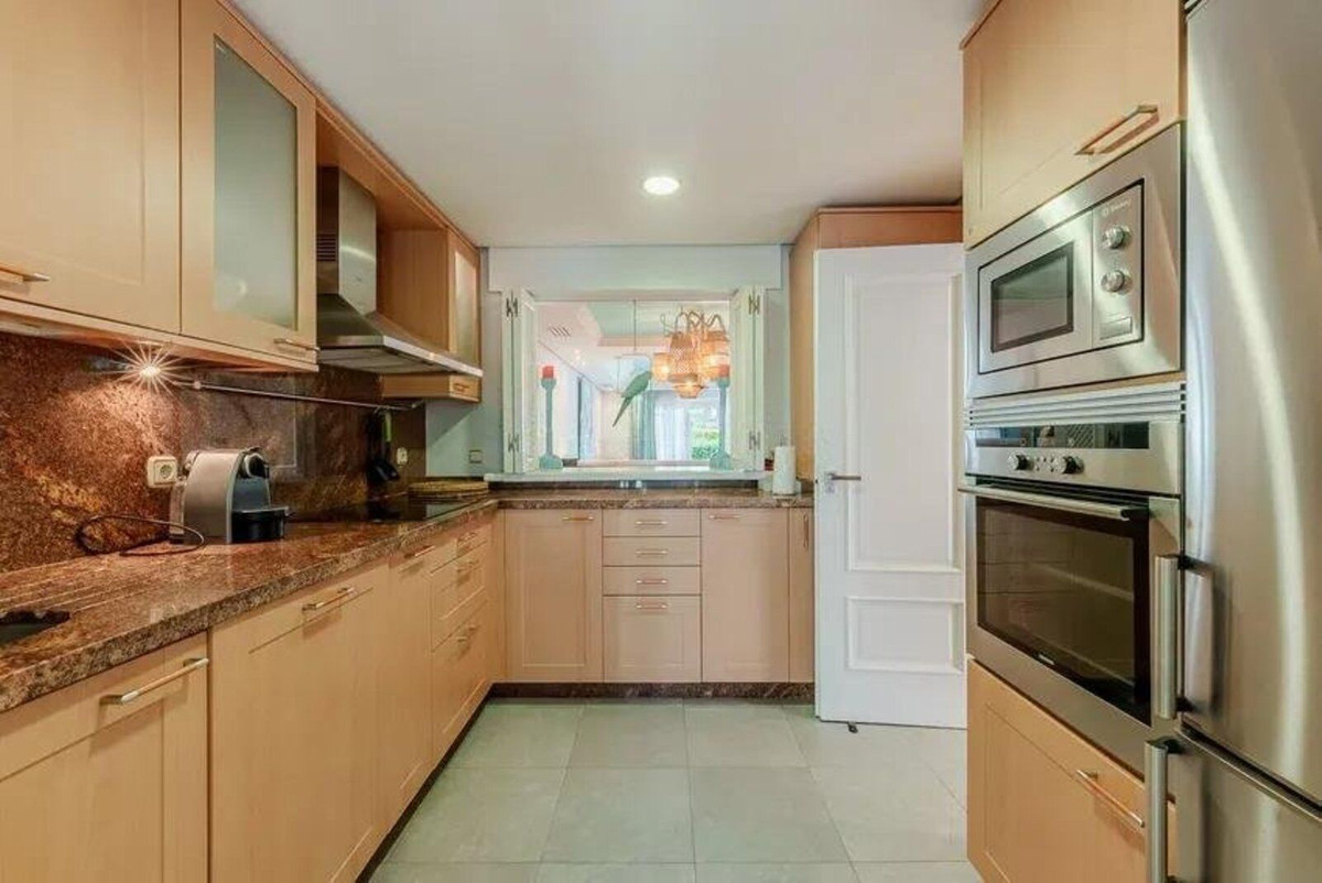 4 Bed Townhouse for sale in Costalita Costa Del Sol, Málaga, Spain