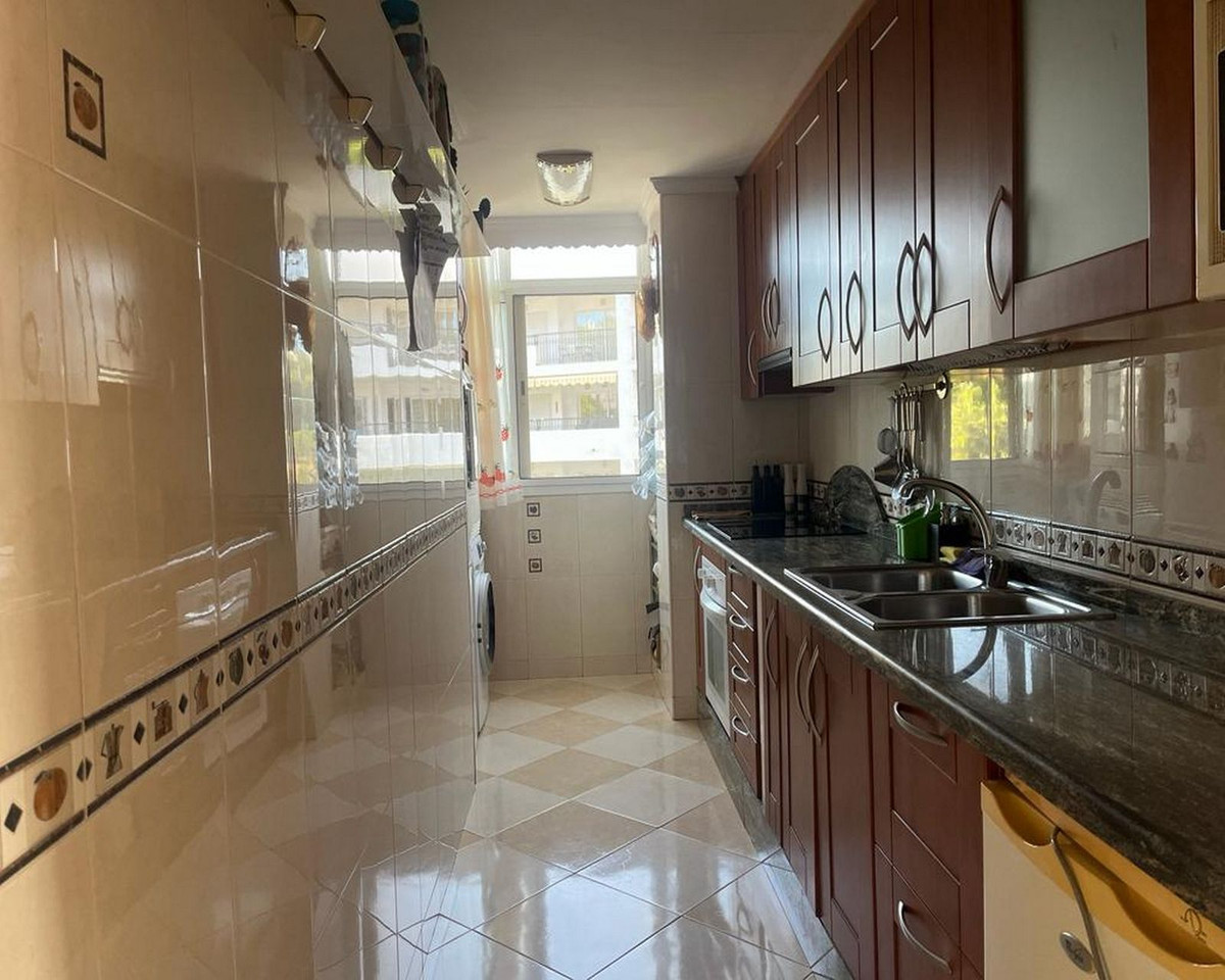2 Bed Apartment for sale in Calahonda Costa Del Sol, Málaga, Spain