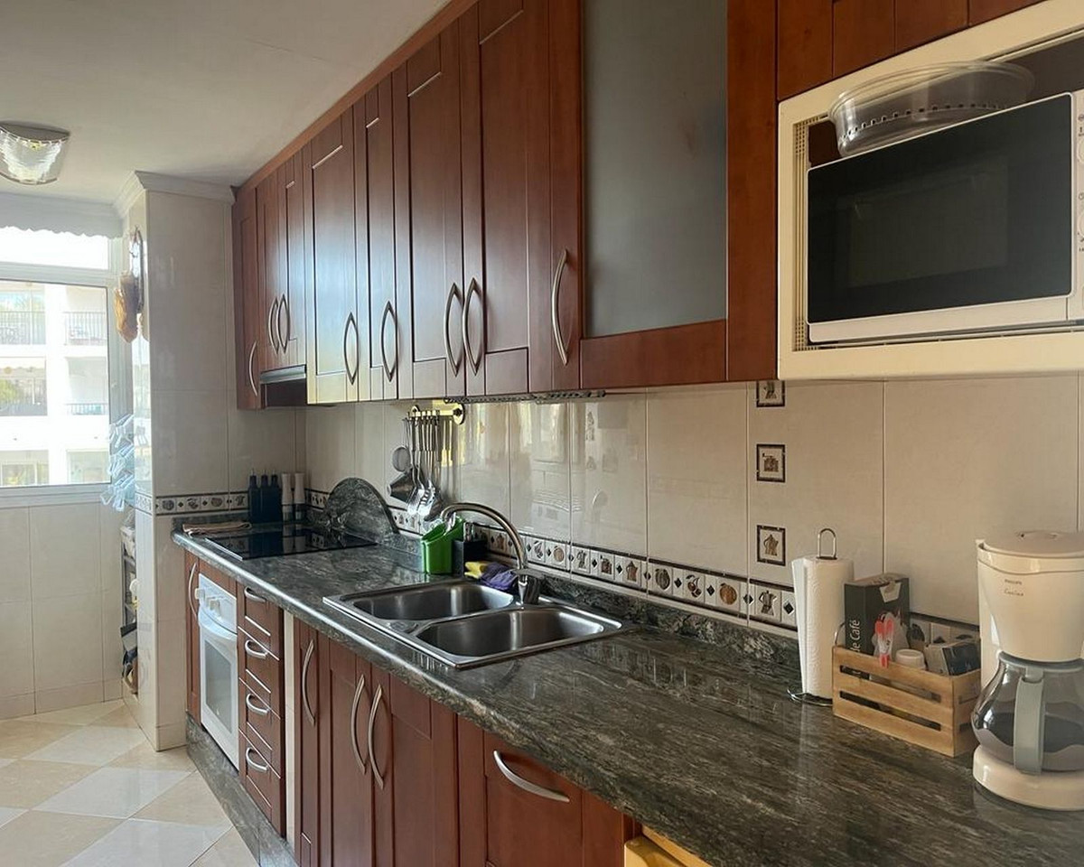 2 Bed Apartment for sale in Calahonda Costa Del Sol, Málaga, Spain