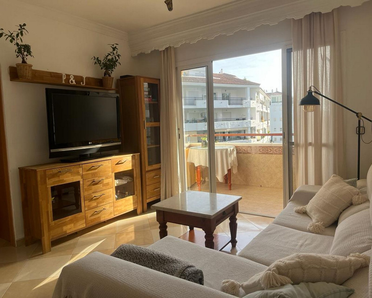 2 Bed Apartment for sale in Calahonda Costa Del Sol, Málaga, Spain