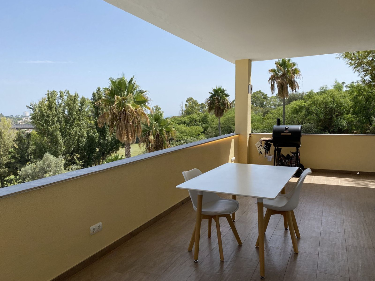 3 Bed Apartment for sale in Benahavís Costa Del Sol, Málaga, Spain