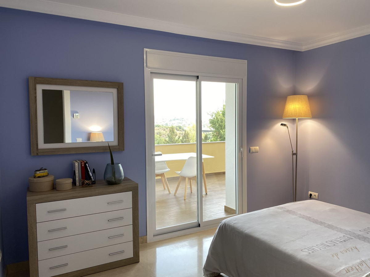 3 Bed Apartment for sale in Benahavís Costa Del Sol, Málaga, Spain