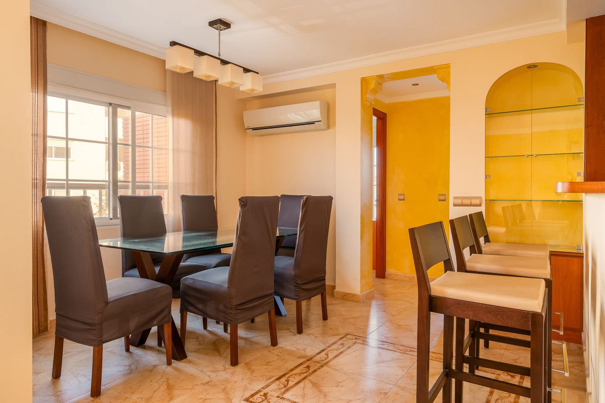 Se vende Apartamento en Planta Última de 2 dormitorios en Costa Del Sol, Málaga, España