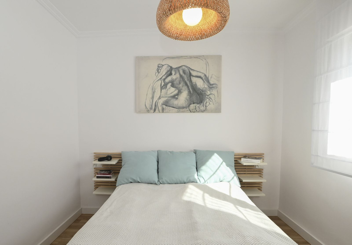 Se vende Villa - Chalet de 4 dormitorios en Costa Blanca, Alicante, España