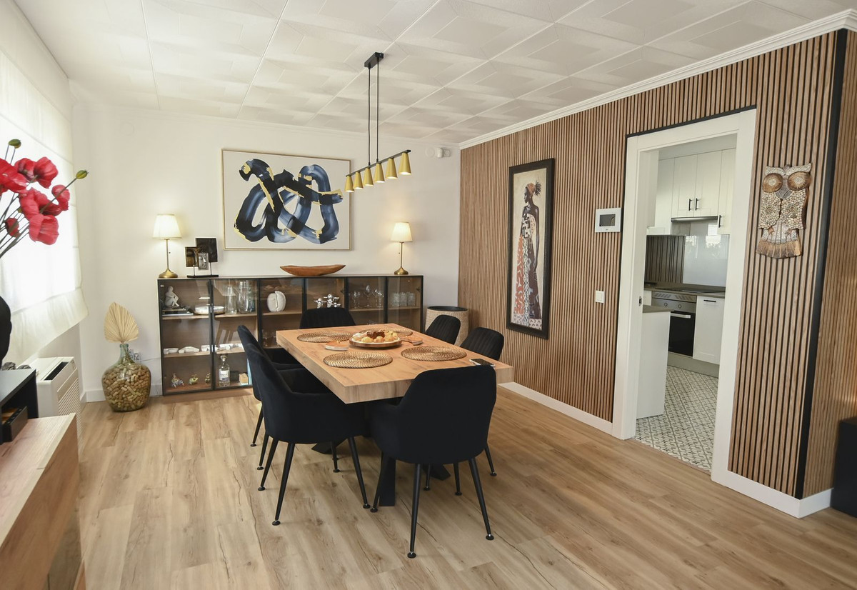 Se vende Villa - Chalet de 4 dormitorios en Costa Blanca, Alicante, España