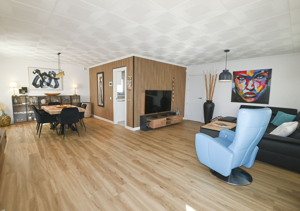 Se vende Villa - Chalet de 4 dormitorios en Costa Blanca, Alicante, España
