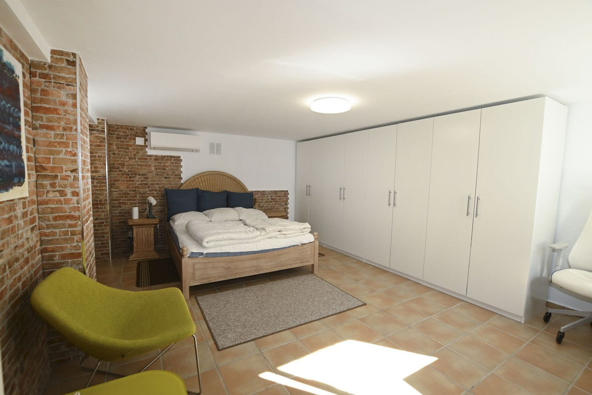 Se vende Villa - Chalet de 4 dormitorios en Costa Blanca, Alicante, España