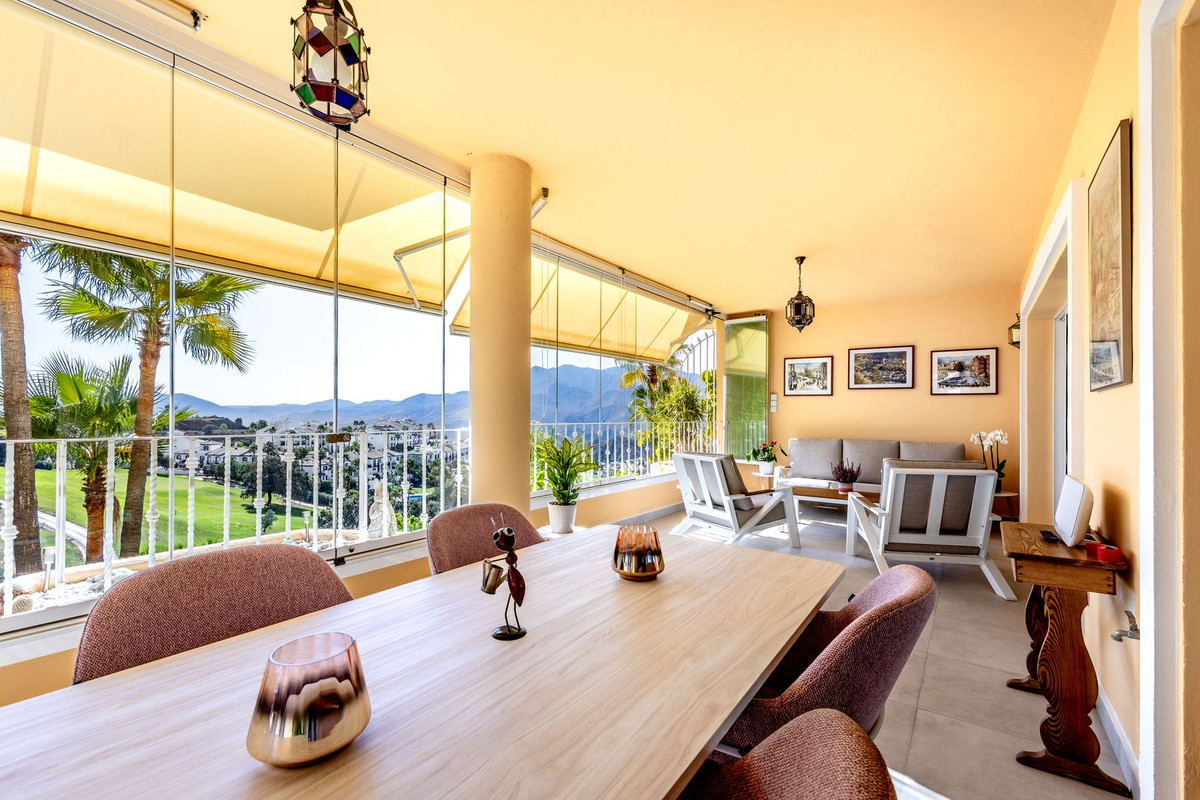 3 Bed Apartment for sale in Alhaurin Golf Costa Del Sol, Málaga, Spain