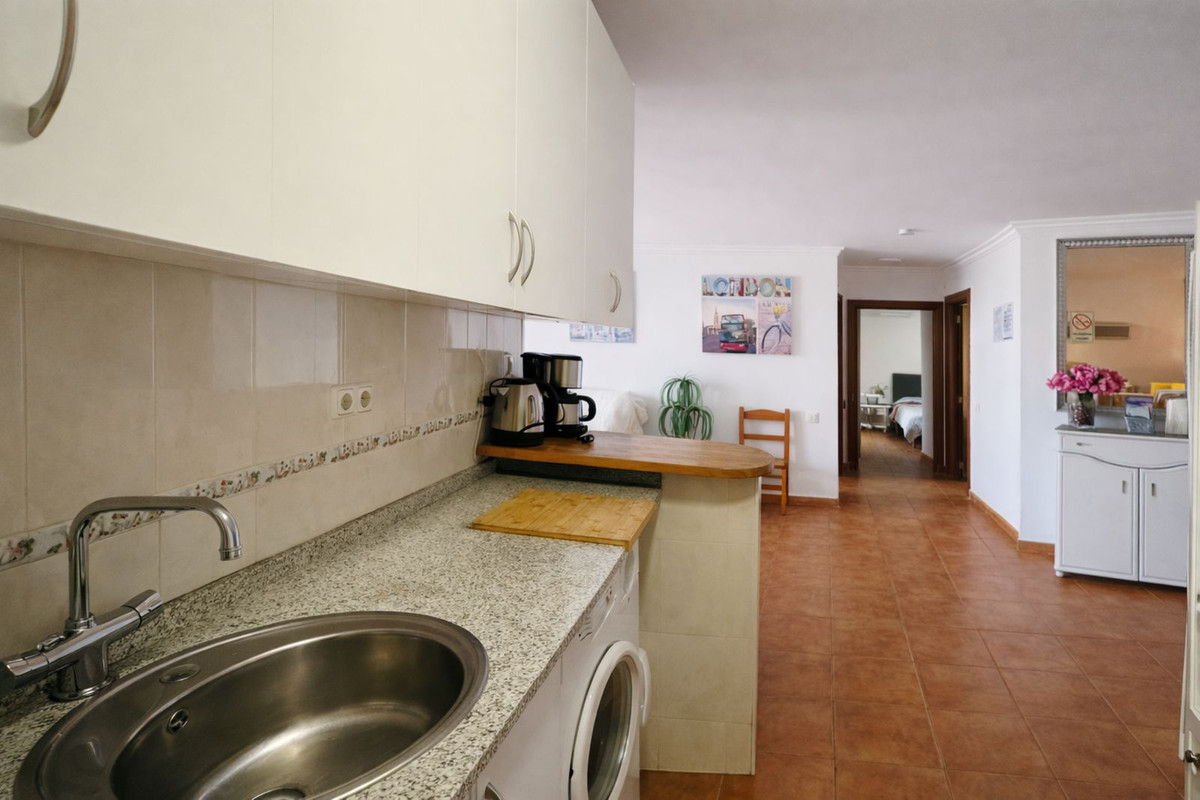 Se vende Apartamento Planta Media de 3 dormitorios en Costa Del Sol, Málaga, España