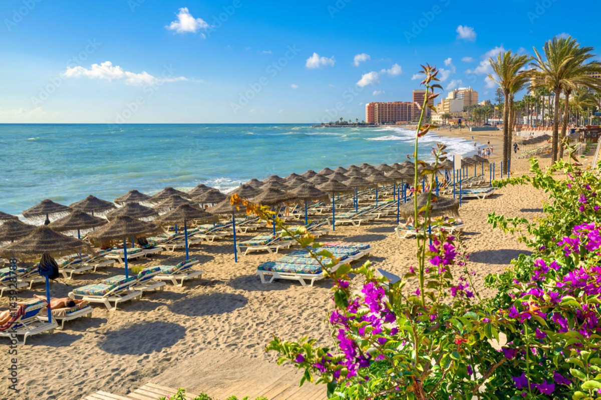 Se vende Apartamento Planta Media de 3 dormitorios en Costa Del Sol, Málaga, España