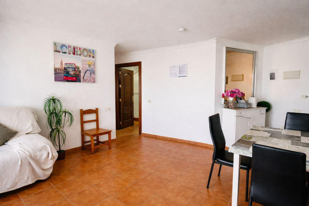 Se vende Apartamento Planta Media de 3 dormitorios en Costa Del Sol, Málaga, España