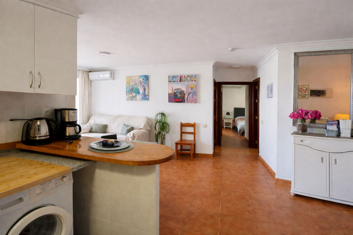 Se vende Apartamento Planta Media de 3 dormitorios en Costa Del Sol, Málaga, España