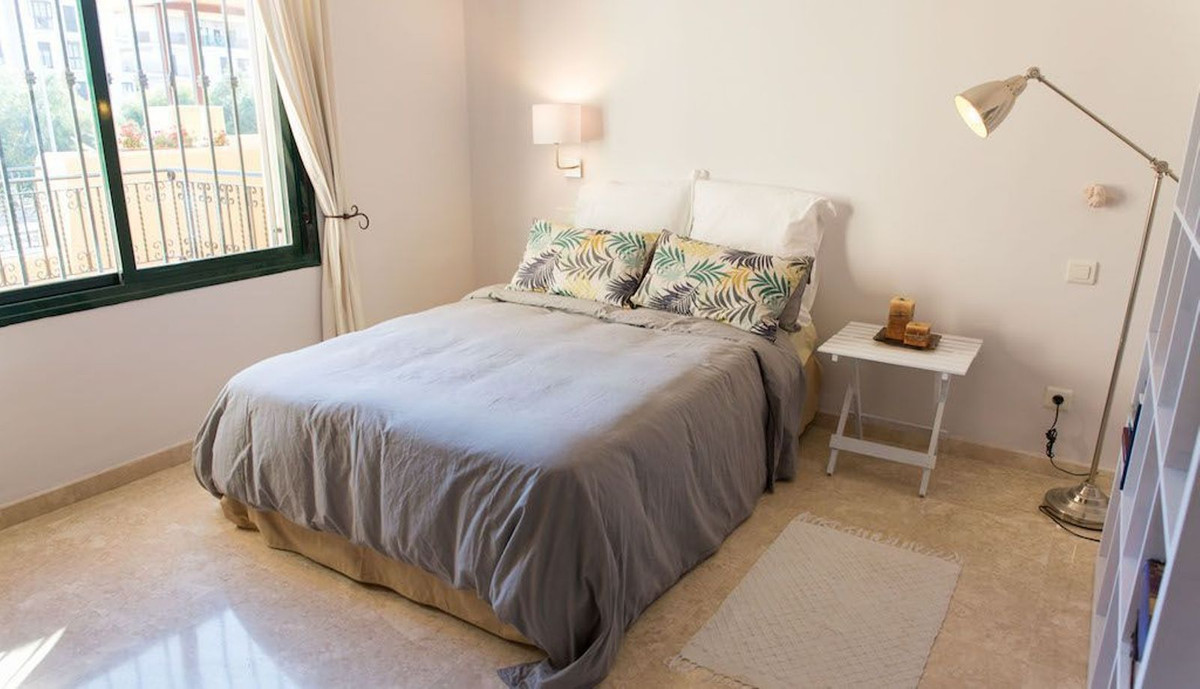 3 Bed Apartment for sale in La Duquesa Costa Del Sol, Málaga, Spain