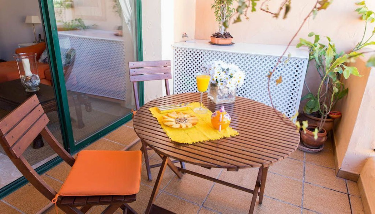 3 Bed Apartment for sale in La Duquesa Costa Del Sol, Málaga, Spain