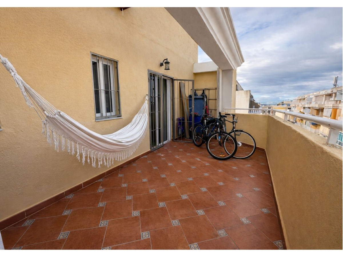Se vende Ático de 2 dormitorios en Costa Blanca, Alicante, España