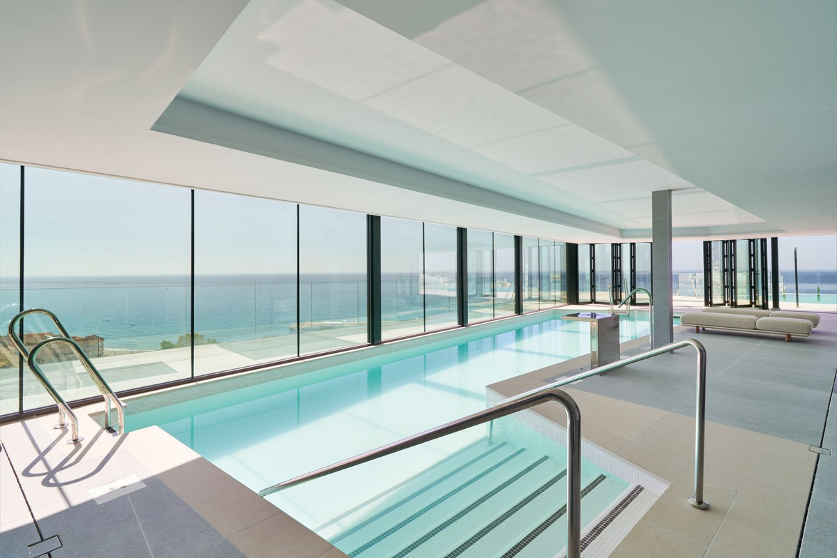 2 Bed Apartment for sale in Fuengirola Costa Del Sol, Málaga, Spain