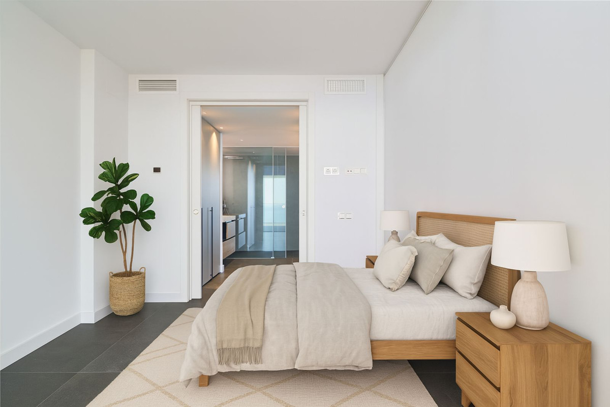 2 Bed Apartment for sale in Fuengirola Costa Del Sol, Málaga, Spain